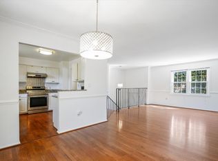 4332 Still Meadow Rd, Fairfax, VA 22032