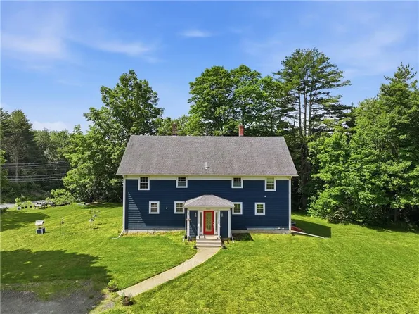 2020 Broncos Hwy, Burrillville, RI 02830