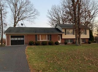 109 Caroline Ave, Stephens City, VA 22655