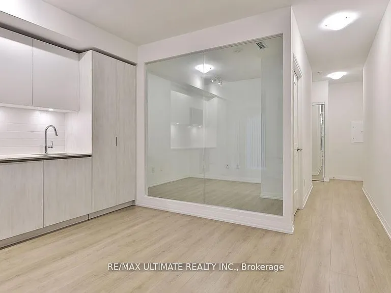 8 Widmer St #515 — Photo 18