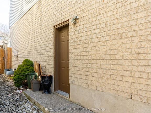 2nd image of 845 Brandenburg Blvd