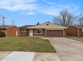 29728 Palomino Dr, Warren, MI