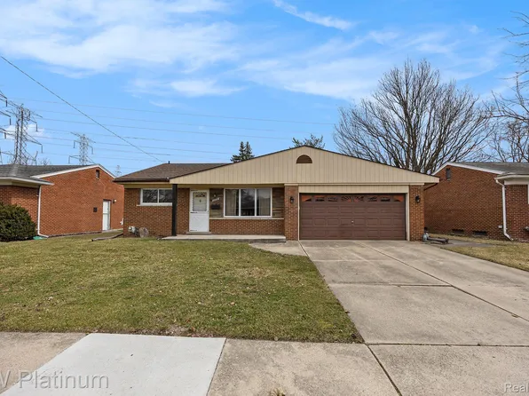 29728 Palomino Dr, Warren, MI 48093