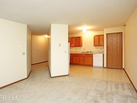 4th image of 208 S J St APT 09