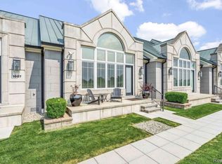 1009 S Washington Ave #3, Royal Oak, MI