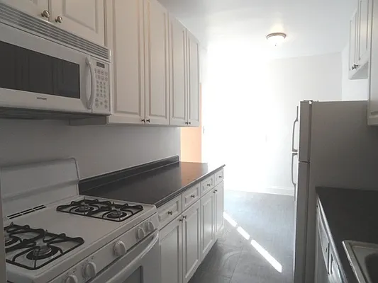 Rented by Goldfarb Properties | media 5