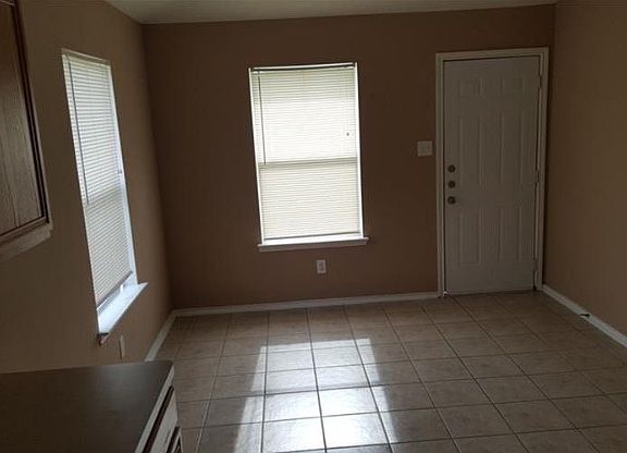 3rd image of 20031 Sweet Magnolia Pl