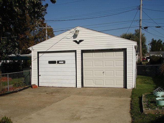 1st image of 651 Danberry St