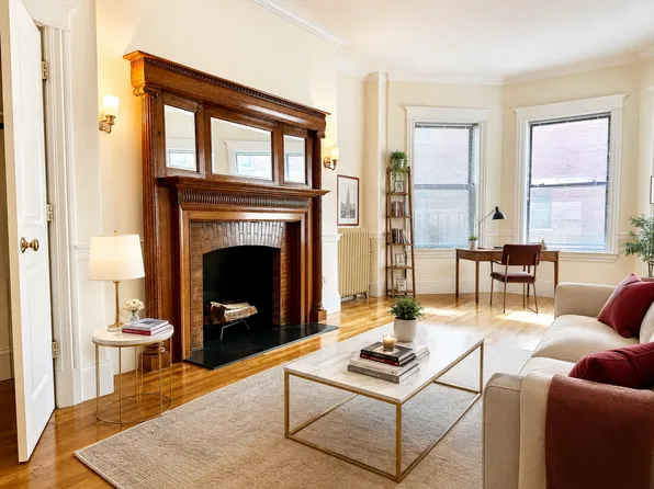 871 Beacon St, Boston, MA