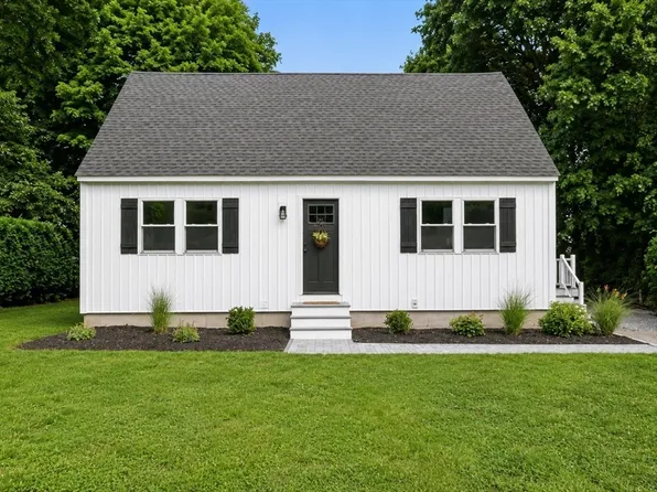 173 Orient St, Worcester, MA 01604