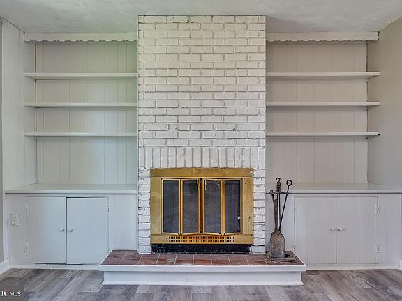 3rd image of 819 Wide Horizon Blvd