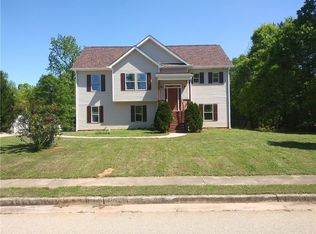 215 Hunters Trce, Covington, GA 30014