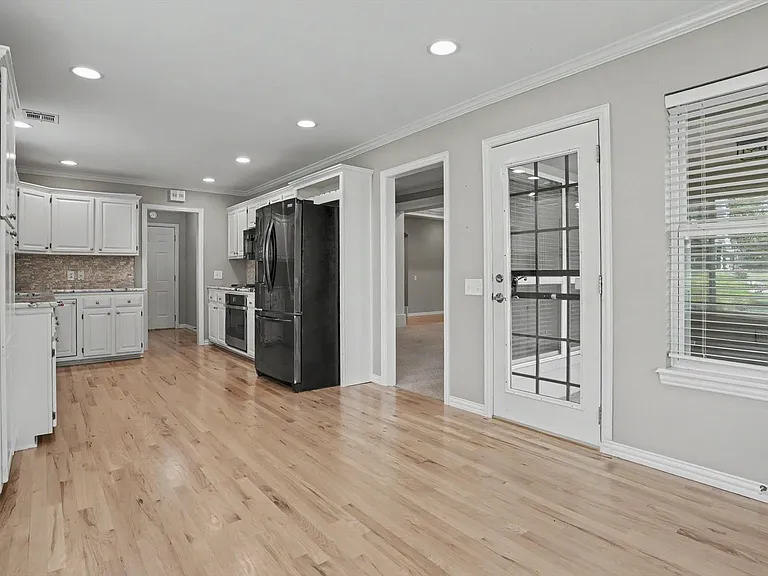 412 N Forest Ridge Blvd — Photo 16