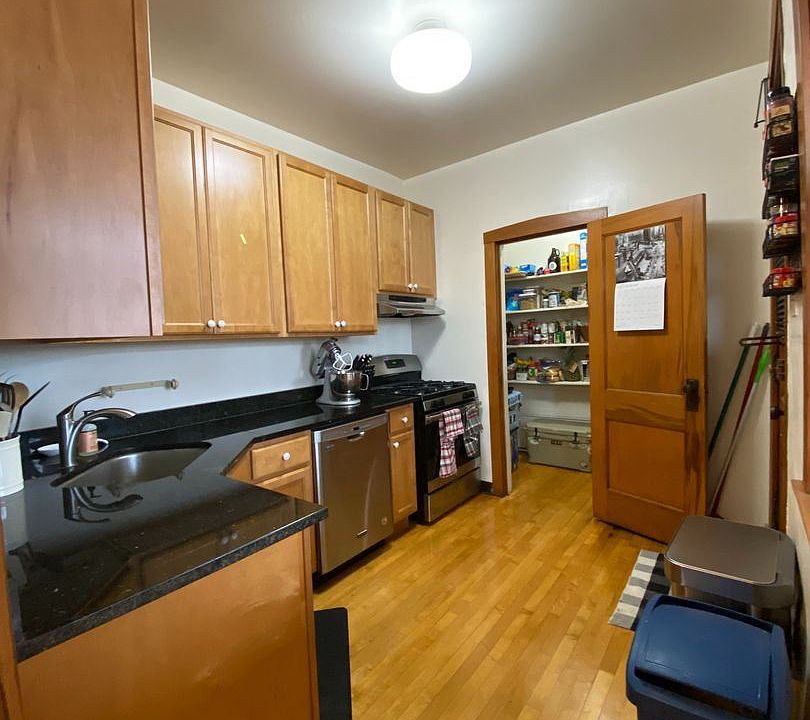 1st image of 3635-41 N Wolcott Ave #3