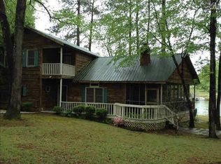 53 Point Ln, Ridgeway, SC 29130