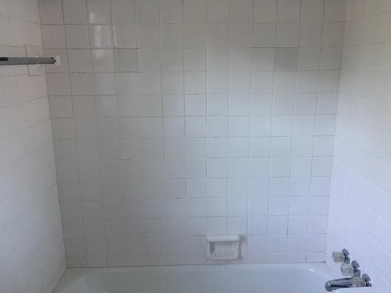 2629 Greenway St — Photo 5
