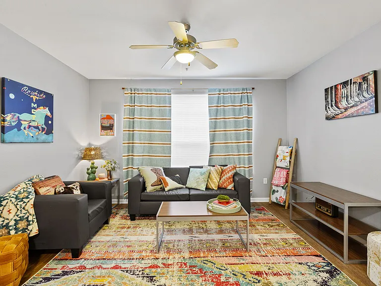 2707 Rio Grande St — Photo 11