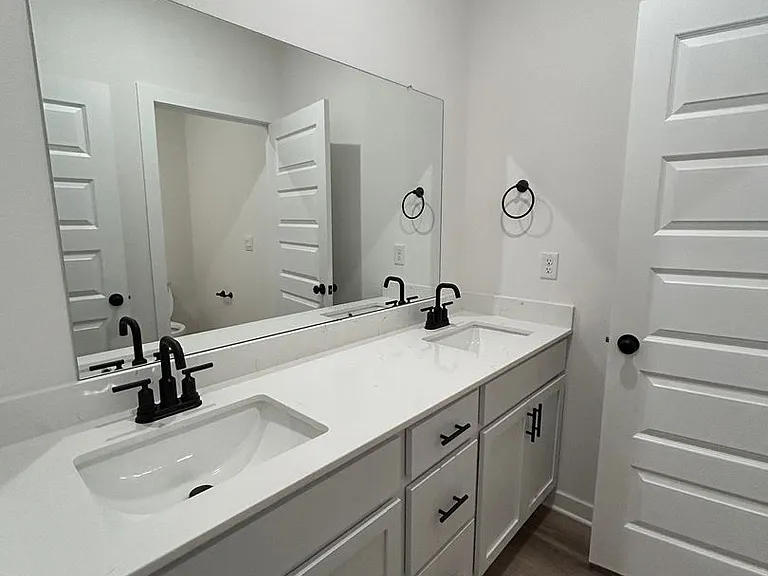 7001 E Sugarloaf St — Photo 9