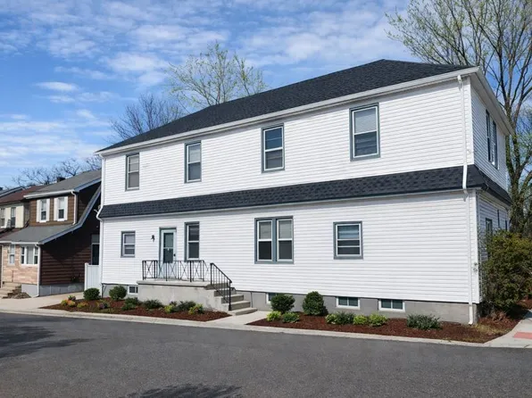 240 Burkley Pl, Vauxhall, NJ