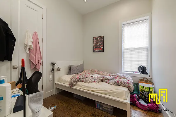 Rented by The Syper Group | media 33