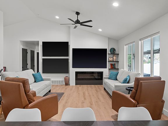 4th image of 886 S River Ridge Ln