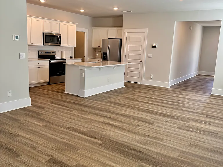 3318 Summer Tanager Ln — Photo 10