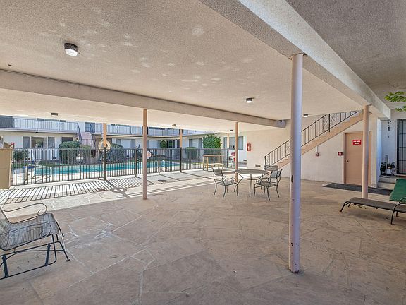3rd image of 1411 S Divisadero Street
