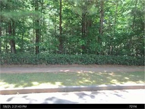 6140 Grand Marina Cir #135, Gainesville, GA 30506