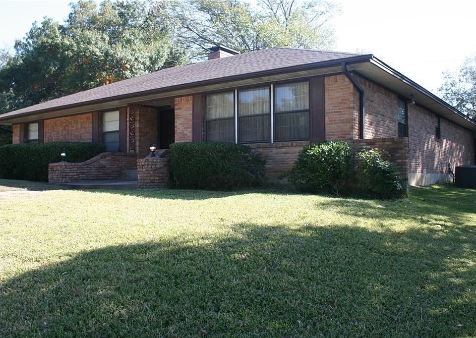 1st image of 514 W Celeste Dr