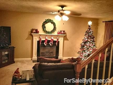 2nd image of 2213 W Paddington Ct