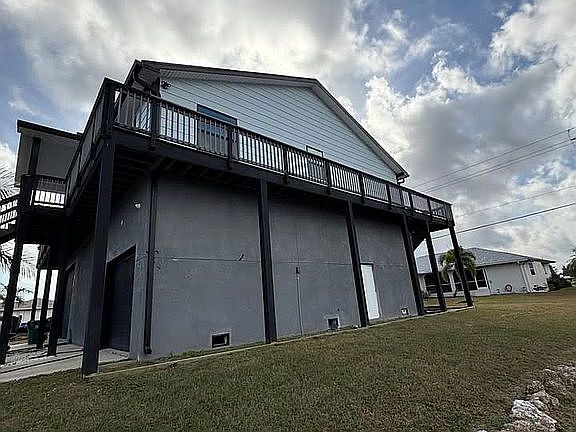 2nd image of 2601 Larkspur Dr