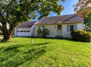 7 Beechwood Ave, Malvern, PA 19355