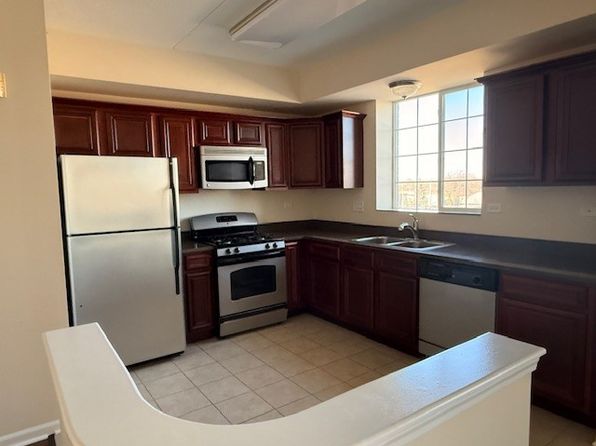 238 E Irving Park Rd Unit 301