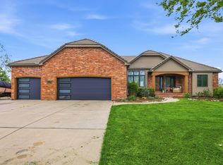 2740 N North Shore Ct, Wichita, KS 67205