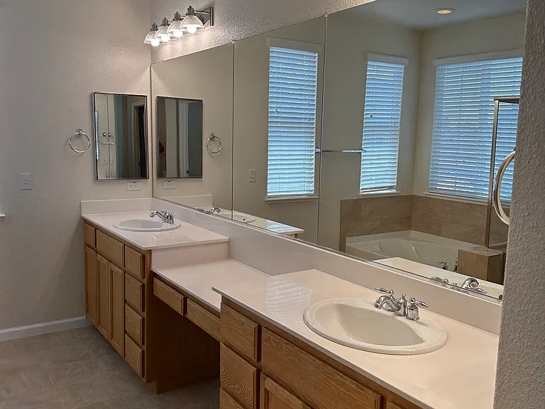 1796 Anastasia Dr — Photo 17