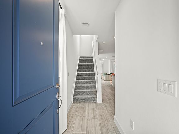 2nd image of 4274 Sonoma Oaks Cir