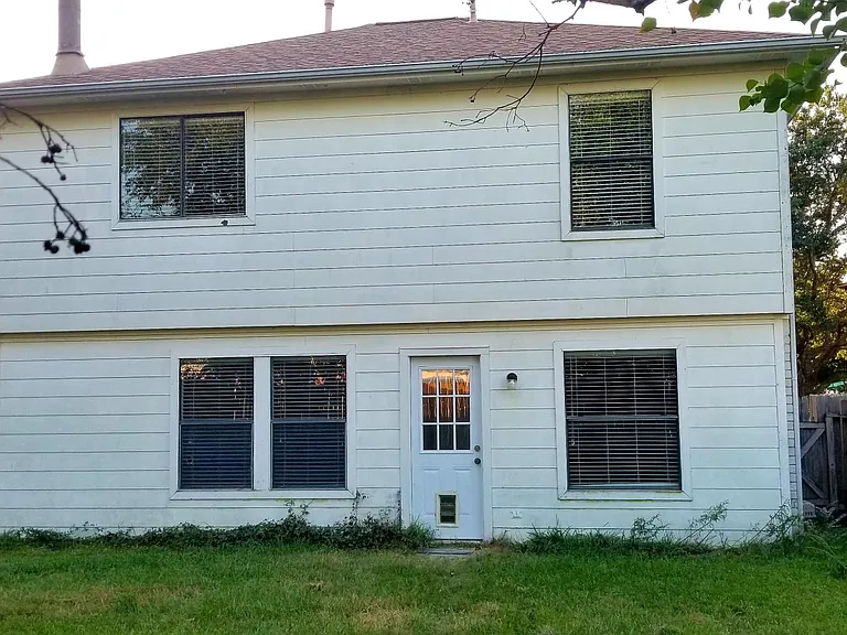19542 Sandy Woods Dr — Photo 27
