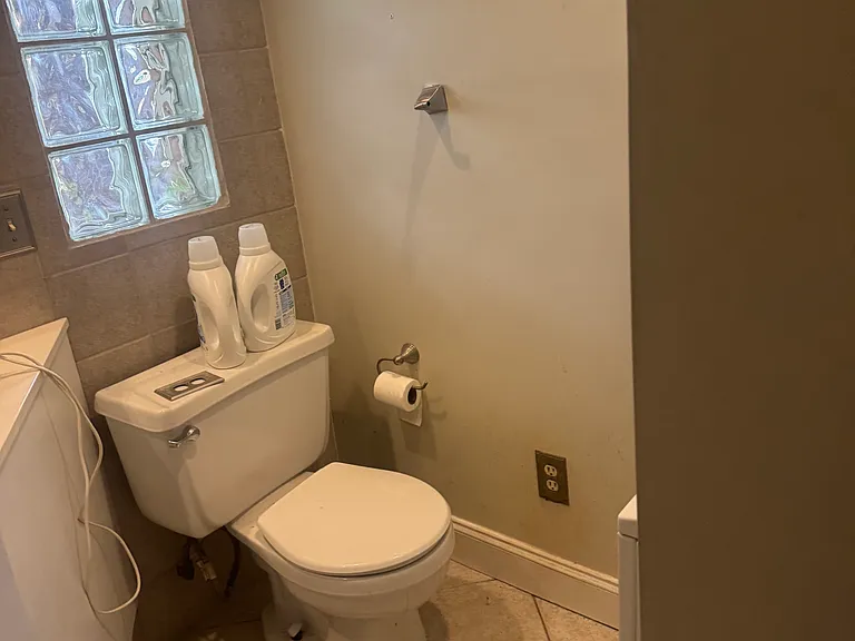 532 Santee Ave — Photo 13