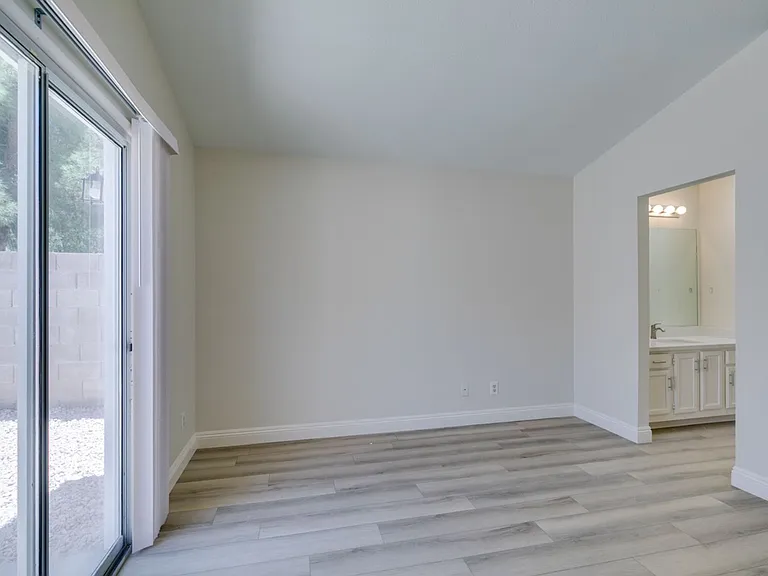 8664 Buttercreek Way — Photo 33
