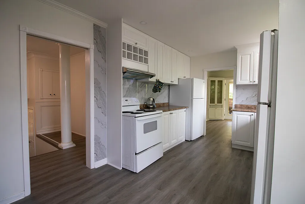 355 Glenridge Avenue — Photo 2