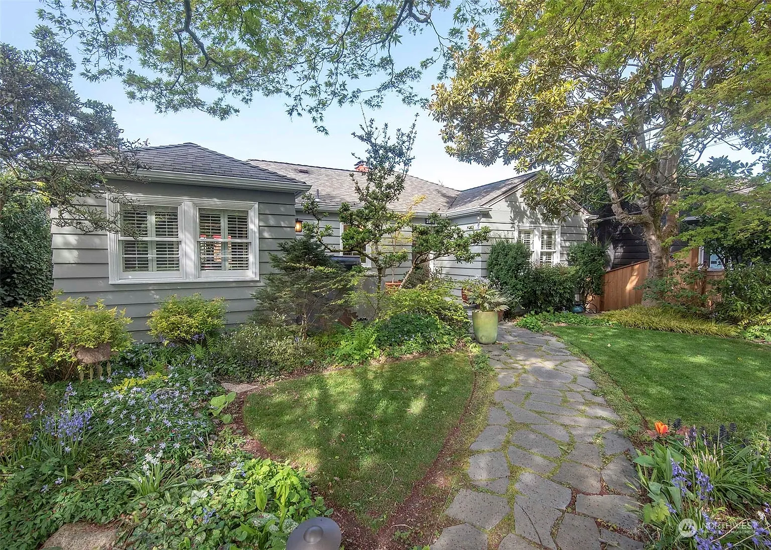 2631 29th Avenue W photo 1