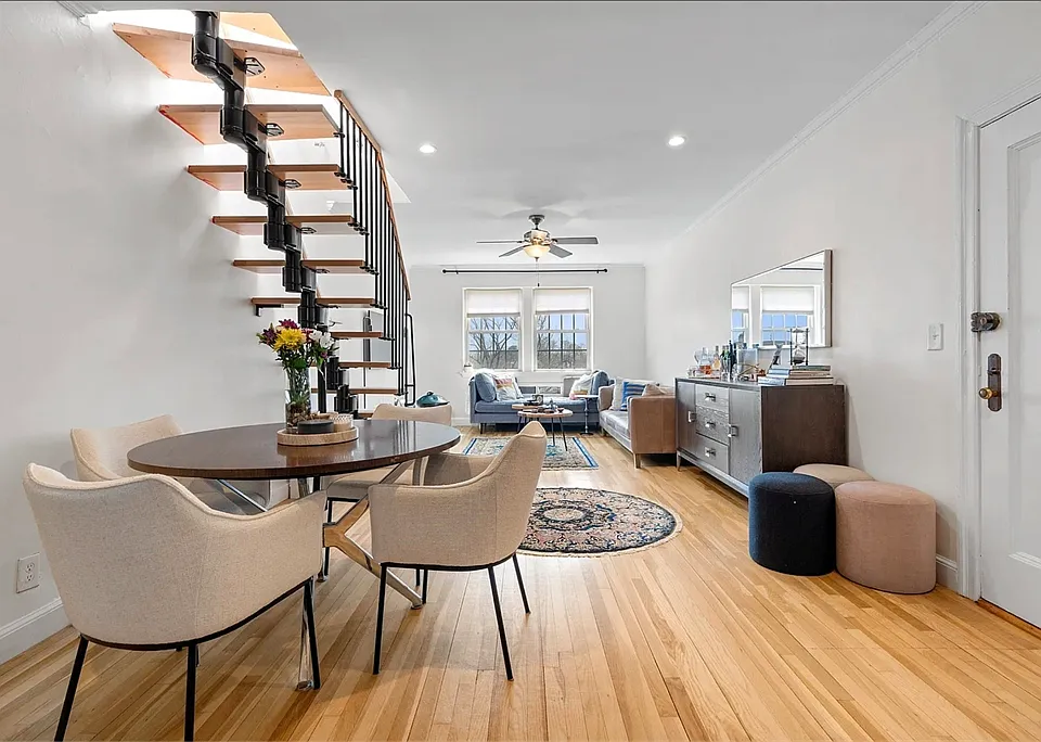 1496 Beacon St #6A