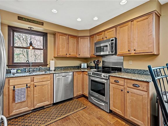 4th image of 133 Cassia Dr