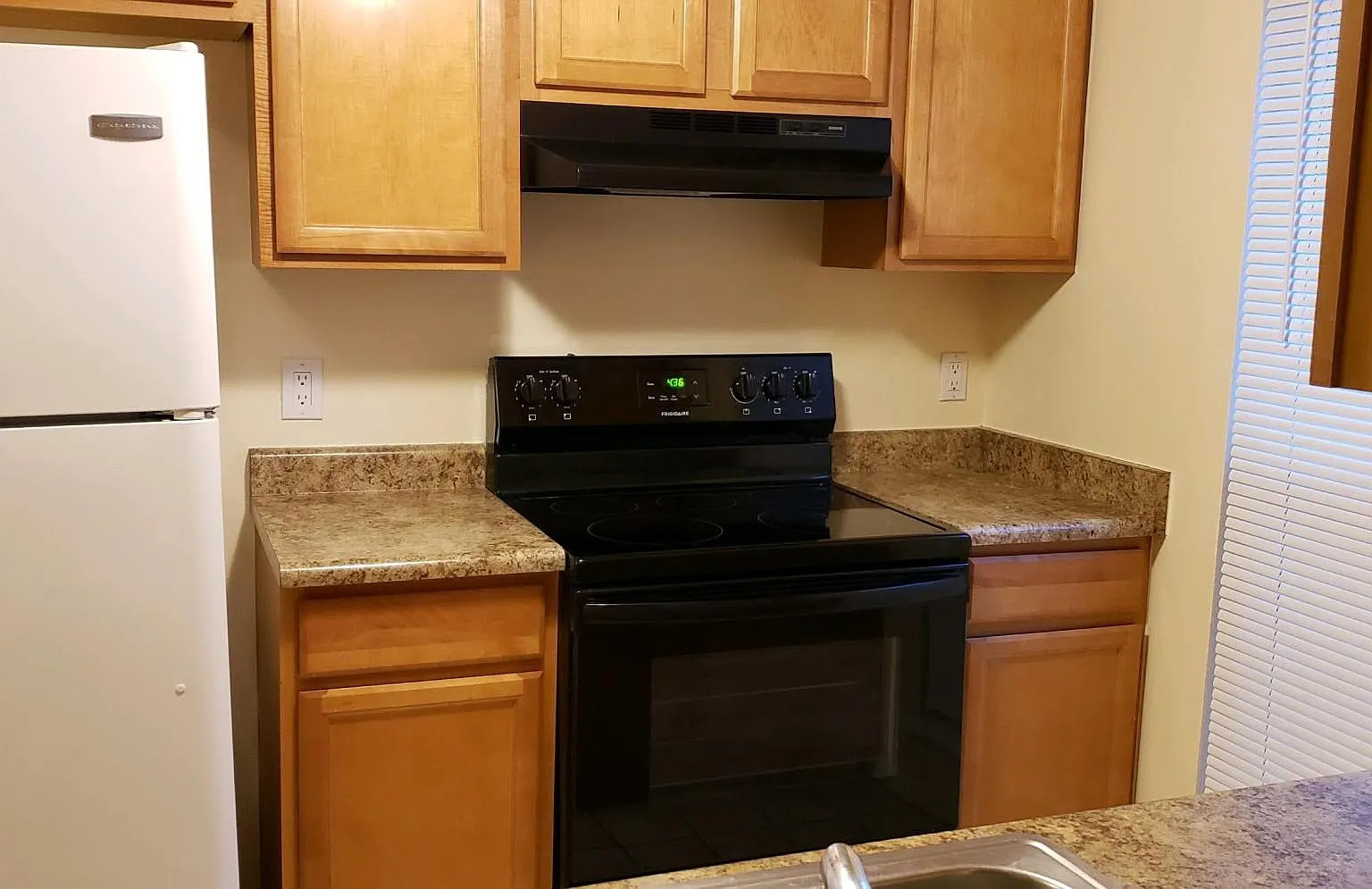 6470 S Dayton St — Photo 4