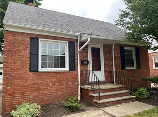 415 E 327th St, Willowick, OH 44095