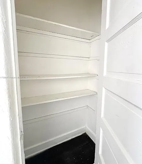 1603 SW 8th St #5 — Photo 6