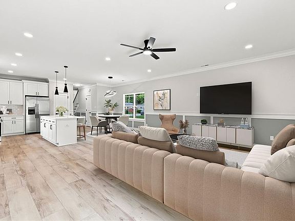 3rd image of 2303 Laguard Dr