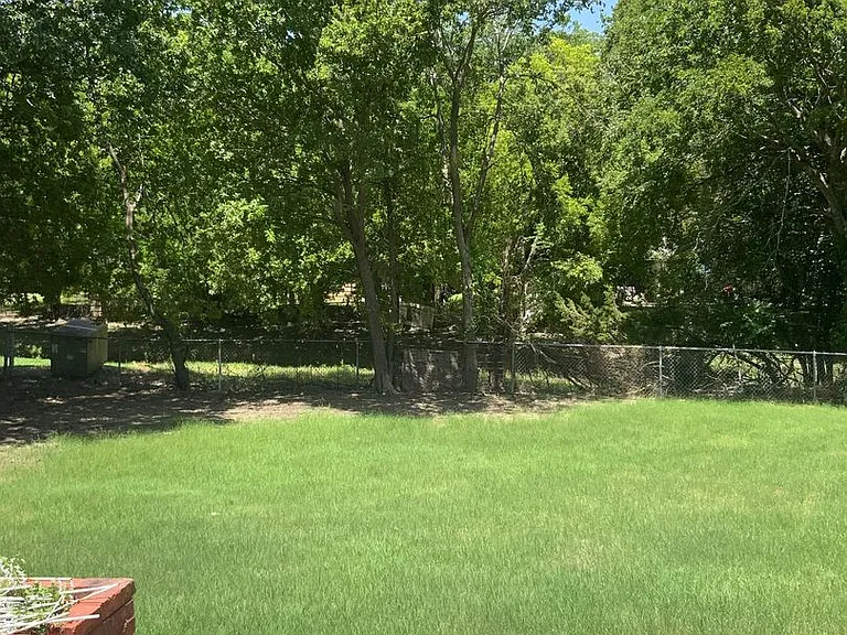904 Sublett Ave — Photo 12
