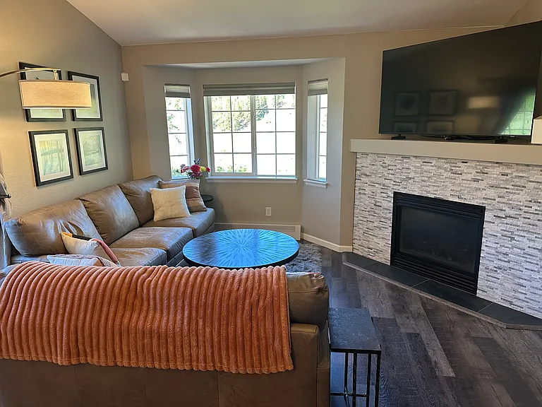 360 Revett Dr #106 — Photo 2