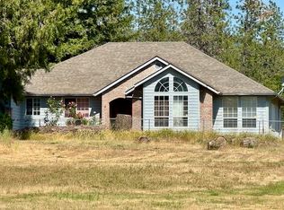 6051 New Hope Rd, Grants Pass, OR 97527